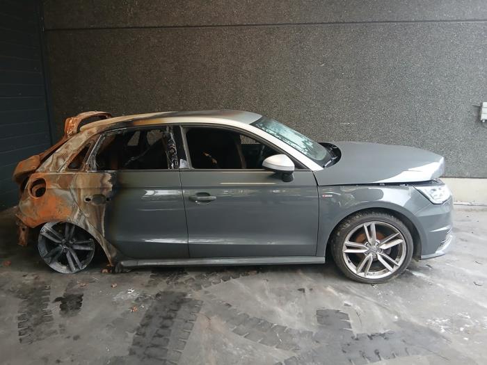 Audi A1 Sportback 1.0 TFSI Ultra 12V Sloopvoertuig (2018, Grijs)