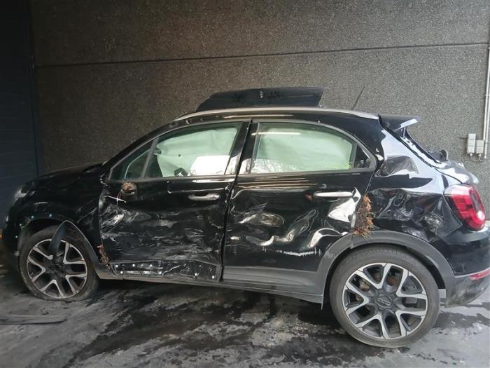 Fiat 500X 1.0 FireFly Turbo 114 12V Sloopvoertuig (2020, Zwart)