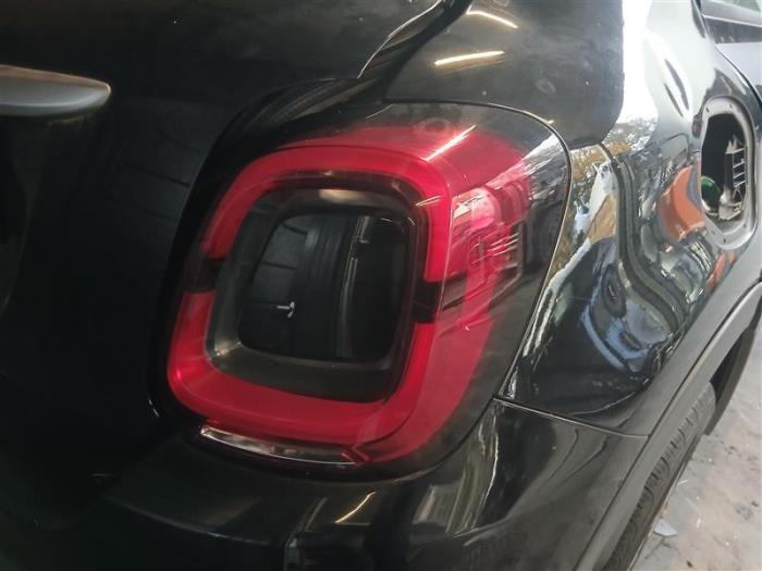 Fiat 500X 1.0 FireFly Turbo 114 12V Sloopvoertuig (2020, Zwart)