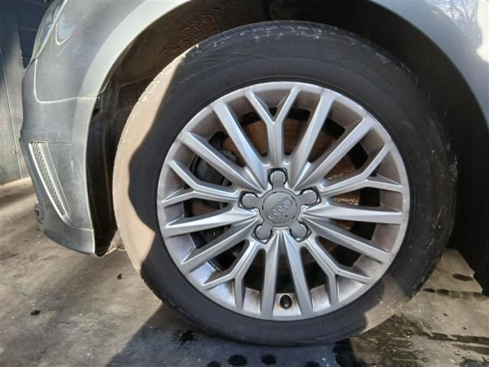 Audi A3 Sloopvoertuig (2016, Grijs)