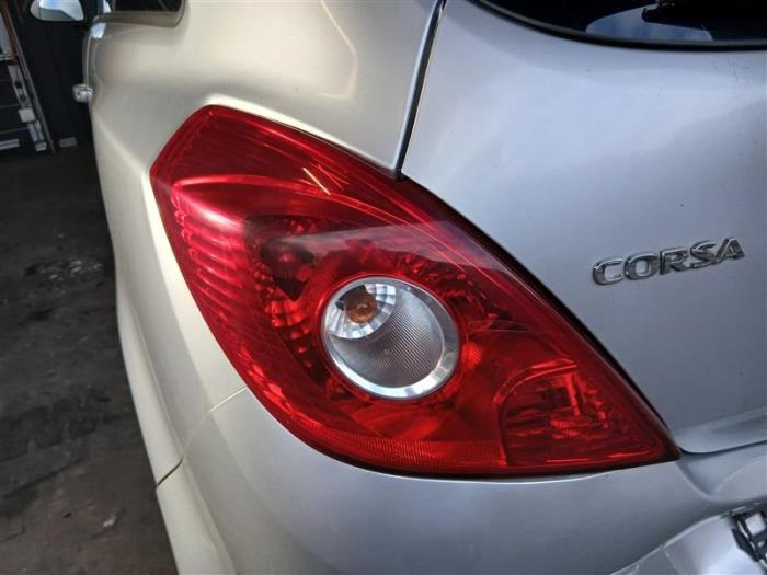 Opel Corsa D 1.2 16V Sloopvoertuig (2010, Zilver)