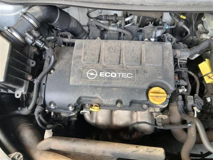 Opel Corsa D 1.2 16V Sloopvoertuig (2010, Zilver)