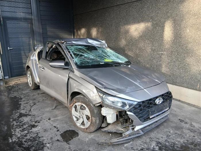 Hyundai i20 1.0 T-GDI 100 12V Sloopvoertuig (2023, Grijs)