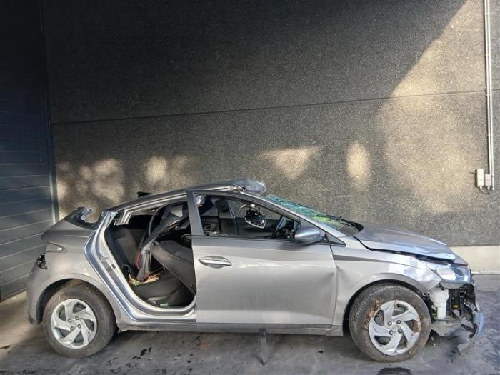 Hyundai i20 1.0 T-GDI 100 12V Sloopvoertuig (2023, Grijs)