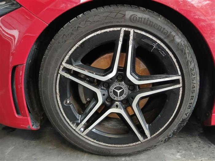 Mercedes A 1.3 A-200 Turbo 16V Sloopvoertuig (2018, Rood)