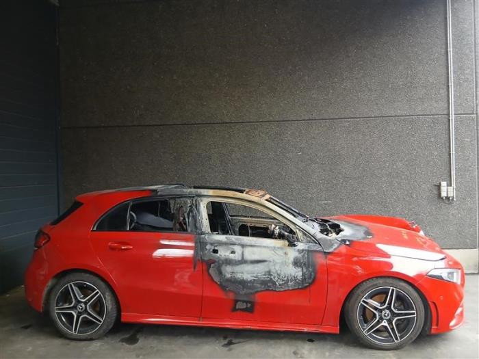 Mercedes A 1.3 A-200 Turbo 16V Sloopvoertuig (2018, Rood)