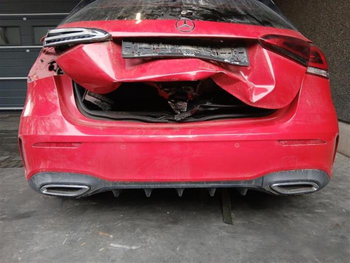 Mercedes A 1.3 A-200 Turbo 16V Sloopvoertuig (2018, Rood)