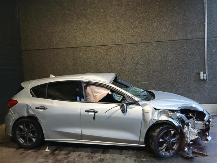 Ford Focus 4 1.0 Ti-VCT EcoBoost 12V 125 Sloopvoertuig (2019, Zilver)