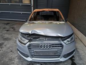 Audi A1 Sportback 1.4 TDI Ultra 12V Sloopvoertuig (2015, Zilver)