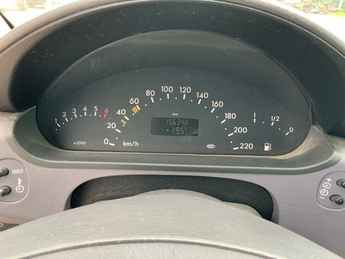 Mercedes A 1.6 A-140 Sloopvoertuig (2004, Zwart)