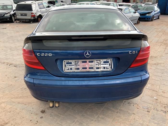 Mercedes C Sportcoupé 2.2 C-220 CDI 16V Sloopvoertuig (2003, Blauw)