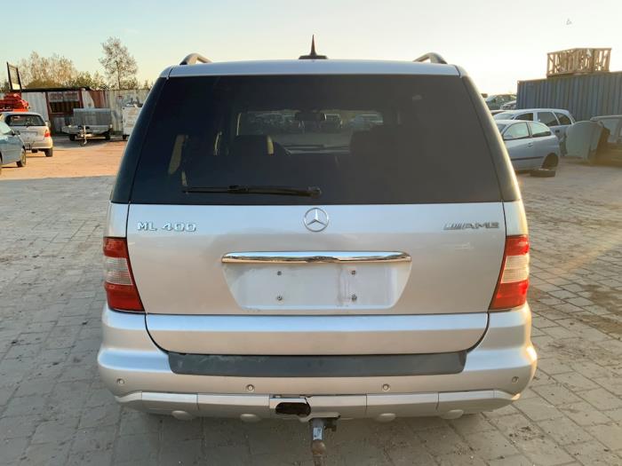 Mercedes ML I 400 4.0 CDI V8 32V Sloopvoertuig (2001, Grijs)
