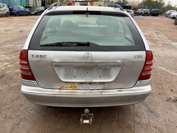 Mercedes C Combi 2.2 C-200 CDI 16V Sloopvoertuig (2001, Grijs)