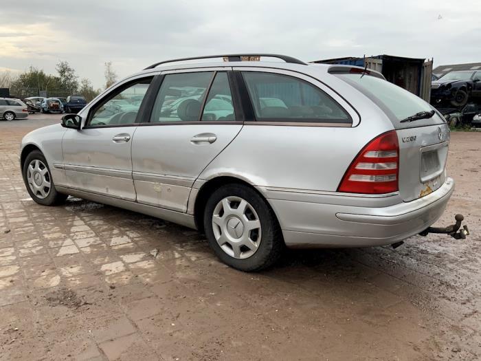 Mercedes C Combi 2.2 C-200 CDI 16V Sloopvoertuig (2001, Grijs)