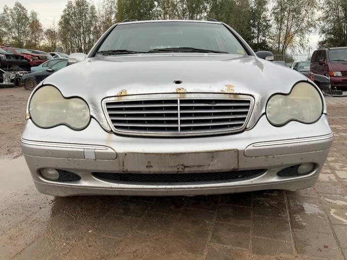 Mercedes C Combi 2.2 C-200 CDI 16V Sloopvoertuig (2001, Grijs)