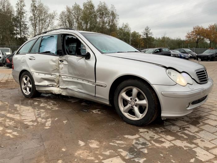 Mercedes C Combi 2.2 C-200 CDI 16V Sloopvoertuig (2003, Grijs)