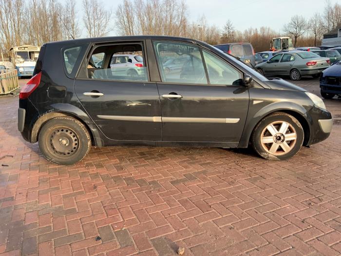 Renault Scénic II 2.0 16V Sloopvoertuig (2004, Zwart)
