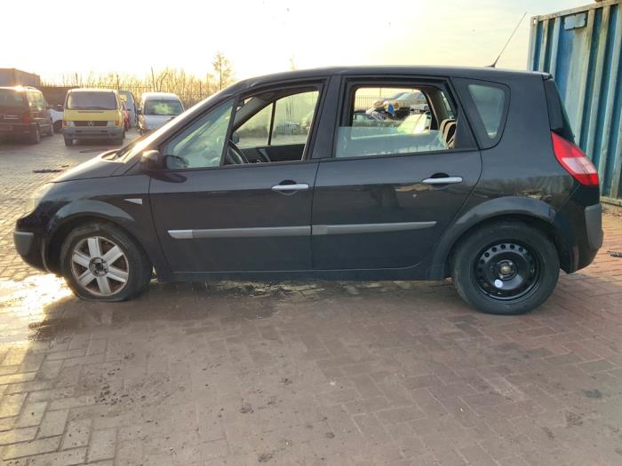 Renault Scénic II 2.0 16V Sloopvoertuig (2004, Zwart)