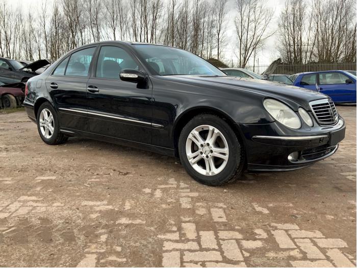 Mercedes E 3.0 E-320 CDI 24V Sloopvoertuig (2006, Zwart)