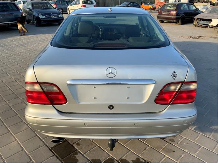 Mercedes CLK 2.0 200 16V Sloopvoertuig (1999, Grijs)
