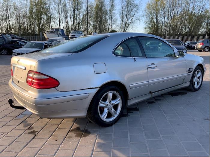Mercedes CLK 2.0 200 16V Sloopvoertuig (1999, Grijs)