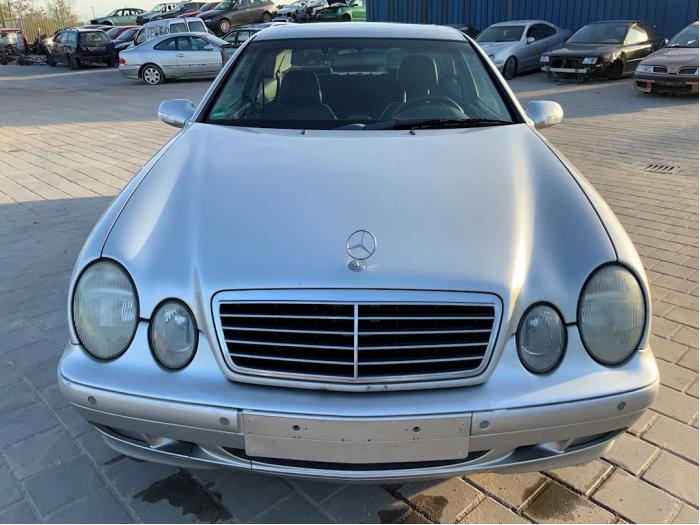Mercedes CLK 2.0 200 16V Sloopvoertuig (1999, Grijs)