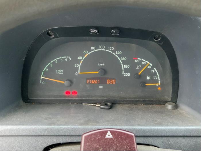 Mercedes Vito 2.2 CDI 110 16V Sloopvoertuig (2002, Wit)