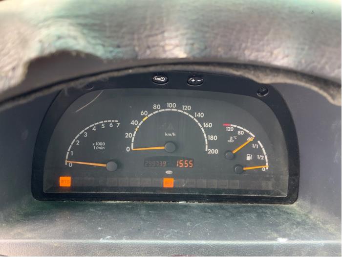 Mercedes V V-220 2.2 CDI 16V Sloopvoertuig (1999, Groen)