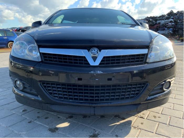 Opel Astra H GTC 1.8 16V Sloopvoertuig (2010, Zwart)