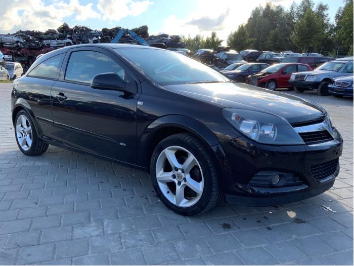 Opel Astra H GTC 1.8 16V Sloopvoertuig (2010, Zwart)