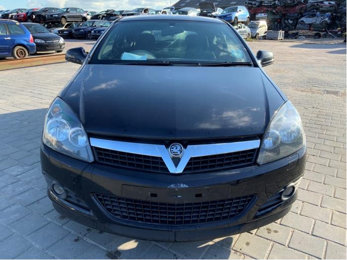 Opel Astra H GTC 1.8 16V Sloopvoertuig (2010, Zwart)