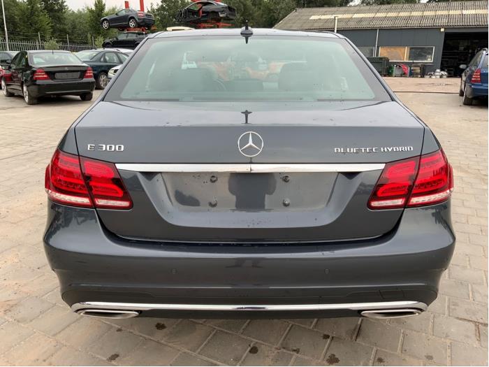 Mercedes E E-300 BlueTec Hybrid V6 24V Sloopvoertuig (2014, Grijs)