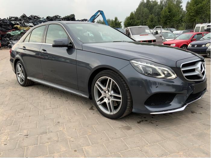 Mercedes E E-300 BlueTec Hybrid V6 24V Sloopvoertuig (2014, Grijs)