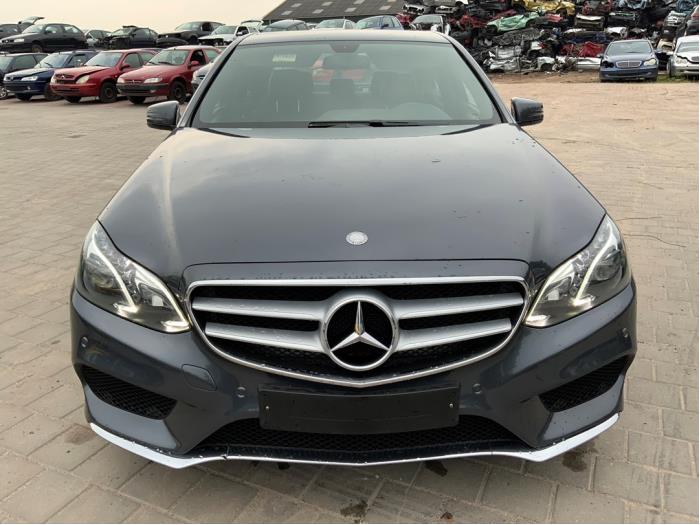 Mercedes E E-300 BlueTec Hybrid V6 24V Sloopvoertuig (2014, Grijs)