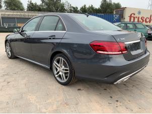 Mercedes E E-300 BlueTec Hybrid V6 24V Sloopvoertuig (2014, Grijs)