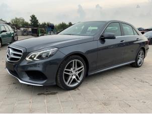 Mercedes E E-300 BlueTec Hybrid V6 24V Sloopvoertuig (2014, Grijs)