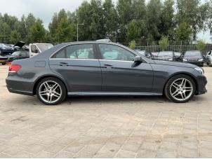 Mercedes E E-300 BlueTec Hybrid V6 24V Sloopvoertuig (2014, Grijs)