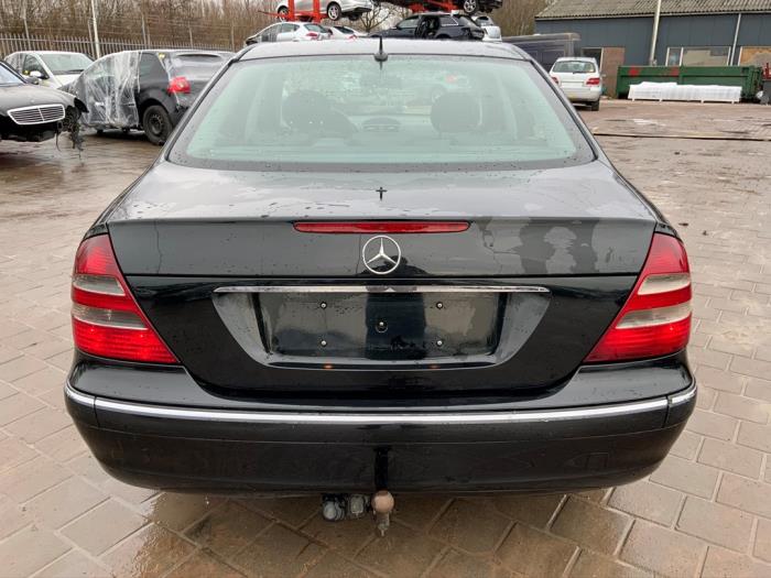 Mercedes E 2.2 E-220 CDI 16V Sloopvoertuig (2003, Zwart)