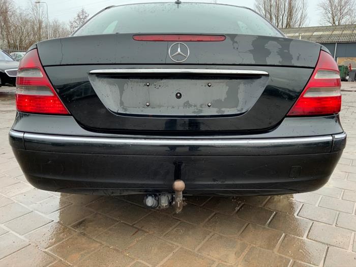 Mercedes E 2.2 E-220 CDI 16V Sloopvoertuig (2003, Zwart)