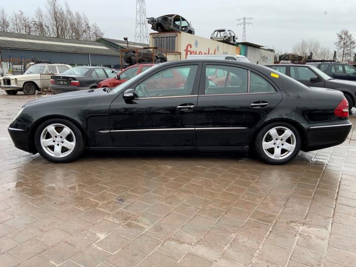 Mercedes E 2.2 E-220 CDI 16V Sloopvoertuig (2003, Zwart)