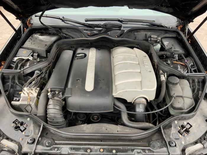 Mercedes E 2.2 E-220 CDI 16V Sloopvoertuig (2003, Zwart)