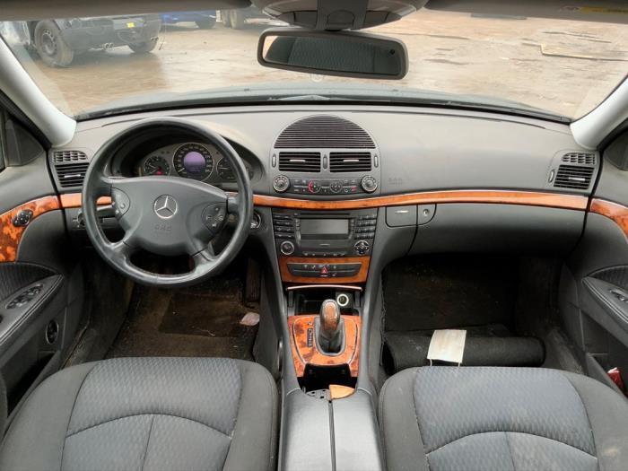 Mercedes E 2.2 E-220 CDI 16V Sloopvoertuig (2003, Zwart)