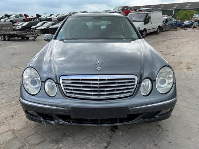 Mercedes E Combi 2.2 E-220 CDI 16V Sloopvoertuig (2005, Grijs)