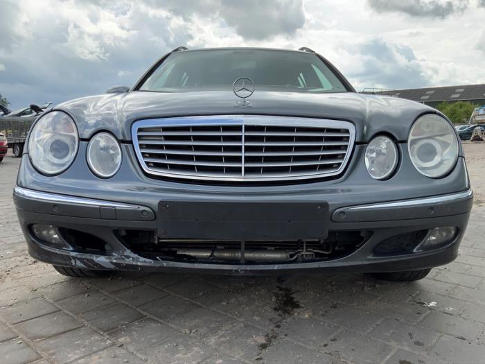 Mercedes E Combi 2.2 E-220 CDI 16V Sloopvoertuig (2005, Grijs)