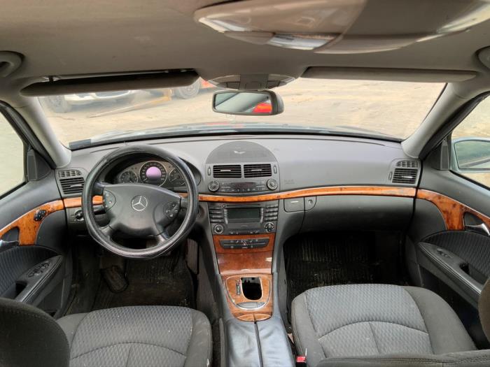 Mercedes E Combi 2.2 E-220 CDI 16V Sloopvoertuig (2005, Grijs)