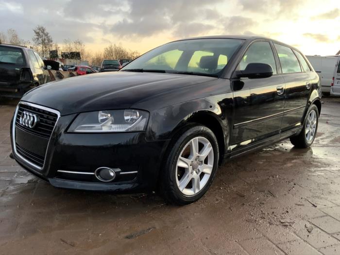 Audi A3 Sportback 2.0 TDI 16V Sloopvoertuig (2010, Zwart)
