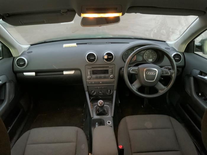 Audi A3 Sportback 2.0 TDI 16V Sloopvoertuig (2010, Zwart)