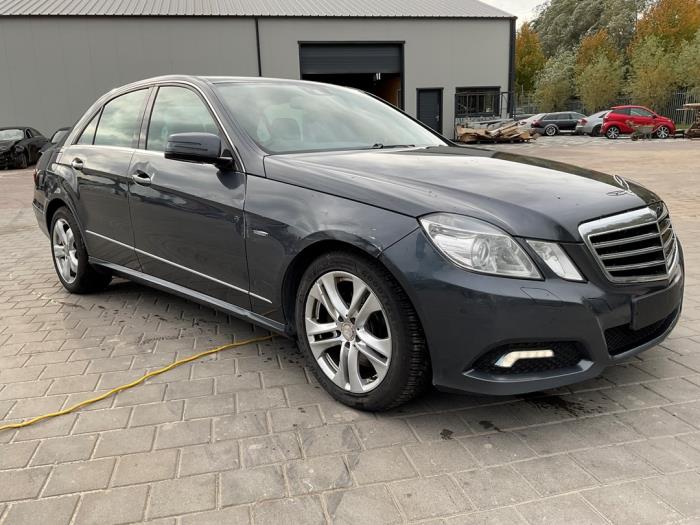 Mercedes E E-350 CDI V6 24V BlueEfficiency Sloopvoertuig (2009, Grijs)