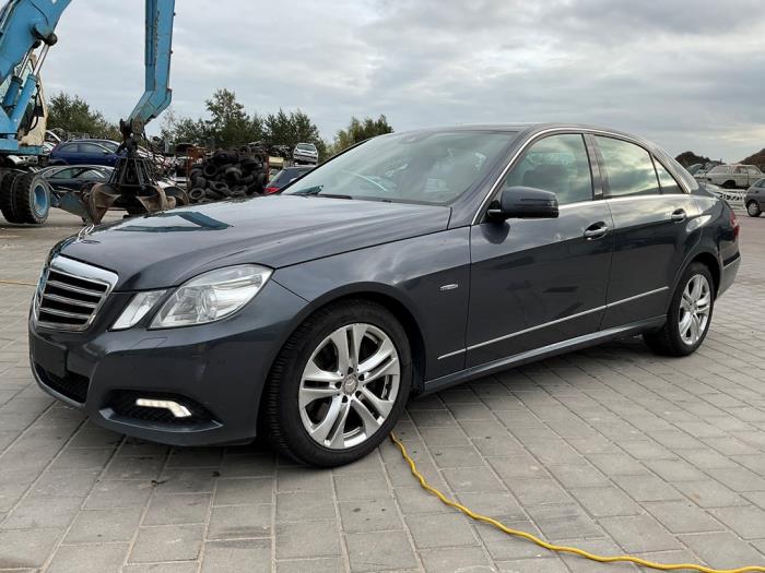 Mercedes E E-350 CDI V6 24V BlueEfficiency Sloopvoertuig (2009, Grijs)