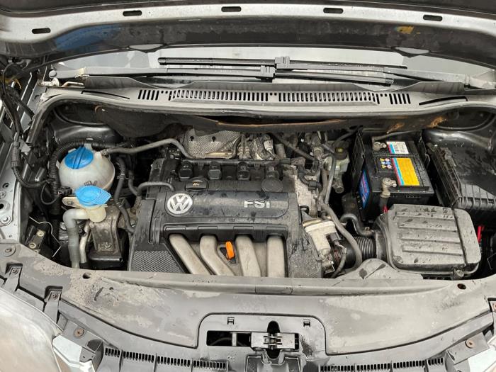 Volkswagen Touran 2.0 FSI 16V Sloopvoertuig (2004, Grijs)